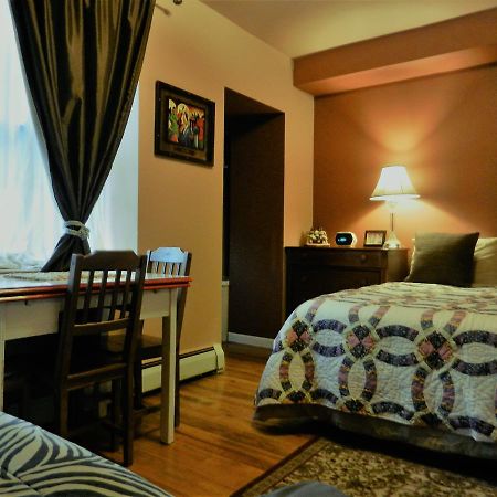 Efuru Guest House New York Exterior photo